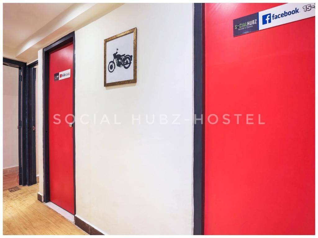 Social Hubz Hostel Mumbai Exterior photo